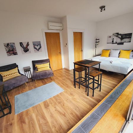 Top Floor Room In Baker St 런던 외부 사진